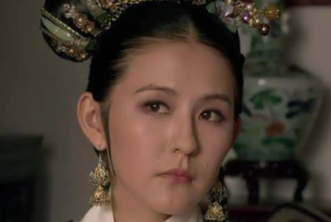 新疆女星热依扎被曝疑怀二胎，大女儿已6岁，生父早已真相大白