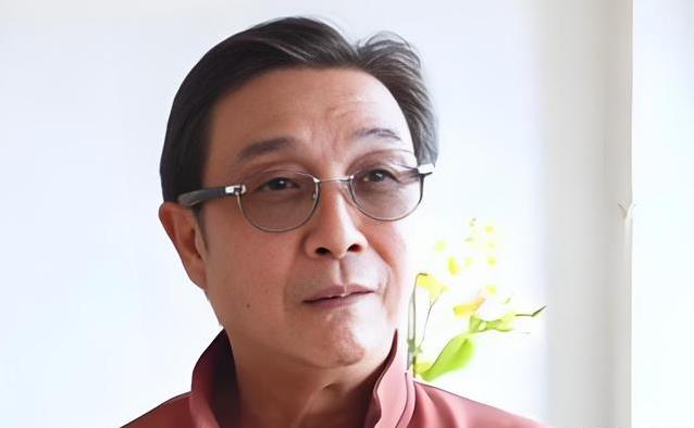 76岁刘松仁容颜已老，观众却都说那个叱咤风云的方进新从未离去