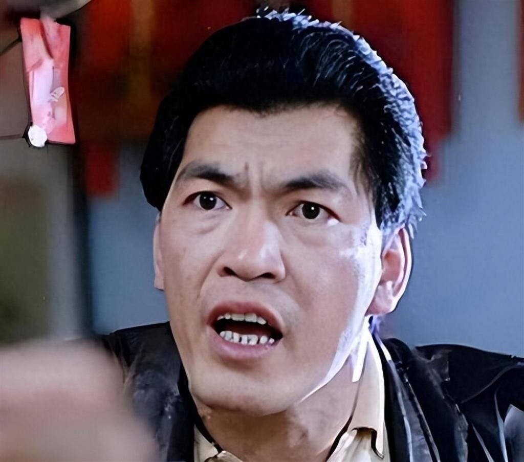 大傻去世15年后，儿子入狱孙子身亡，王晶爆料往事：绝对狠人