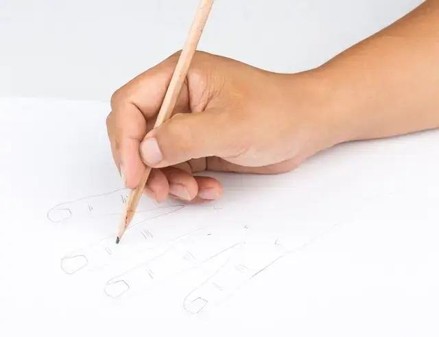 每十个人中就有一个！左撇子真的比右撇子更聪明吗？告诉你真相
