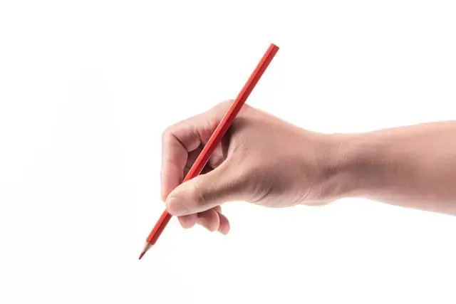 每十个人中就有一个！左撇子真的比右撇子更聪明吗？告诉你真相