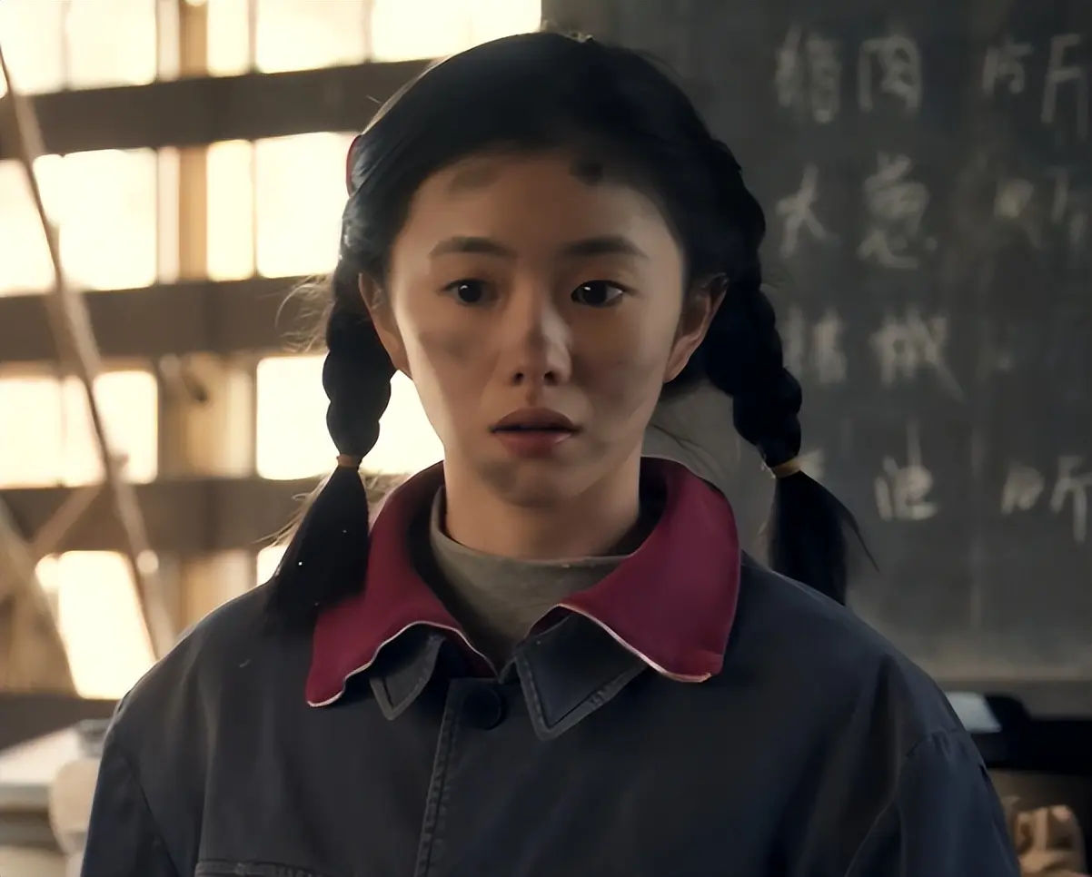 看完刘浩存《主角》，再看杨紫《家业》，演技优劣对比真一目了然
