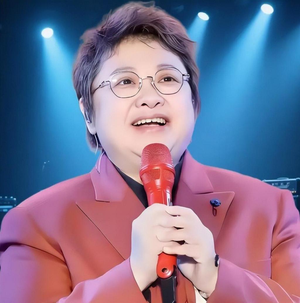 贪污上亿、假慈善？曾被实名举报的韩红，终看透她不婚不育的原因