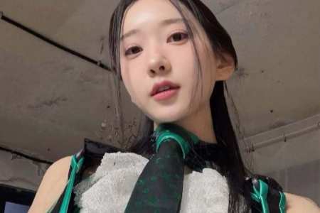 《剑星》女主伊芙体模再次穿上