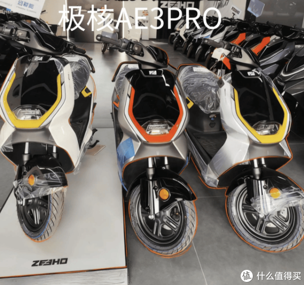 2款入门电摩对比! 极核AE3还是九号N385C? 看完秒懂!