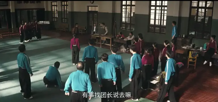 《主角》32-33集预告：刘红兵电棍追爱，封潇潇借酒消愁看哭观众