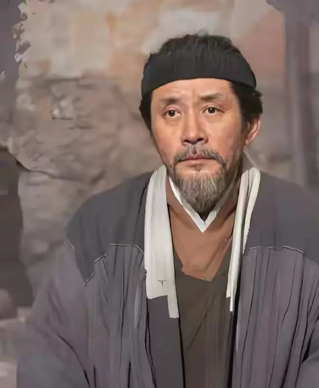 《家业》真高明!只用1个设定，就撕开了多少复仇爽剧的遮羞布