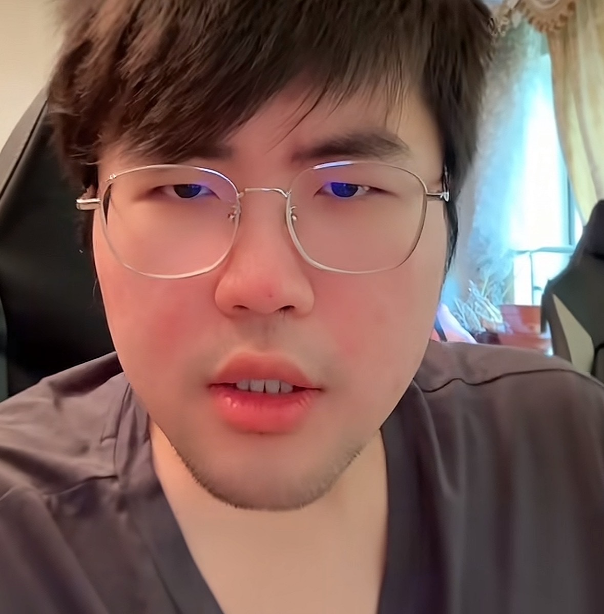 电竞圈内人“恋恋红茶”透露：RNG没有复活的风险，只是运营整活