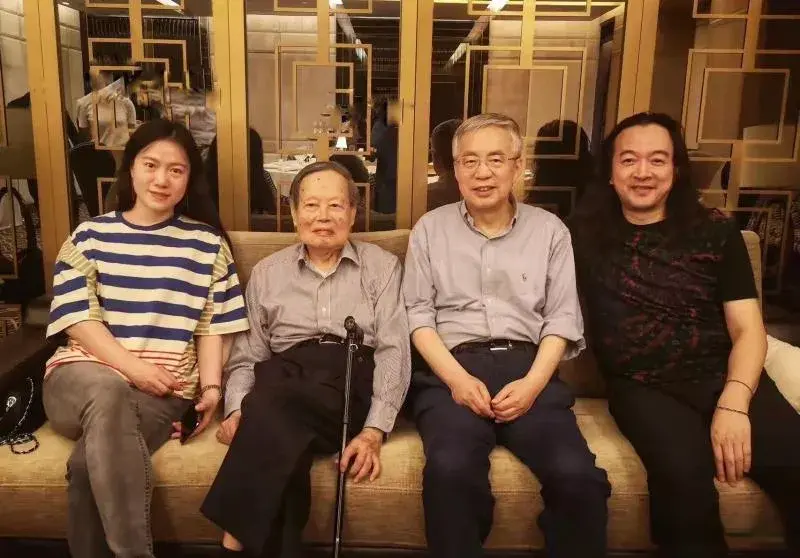 杨振宁弟弟杨振汉：哥哥问鼎诺奖享誉世界，他深耕实业扎根家国