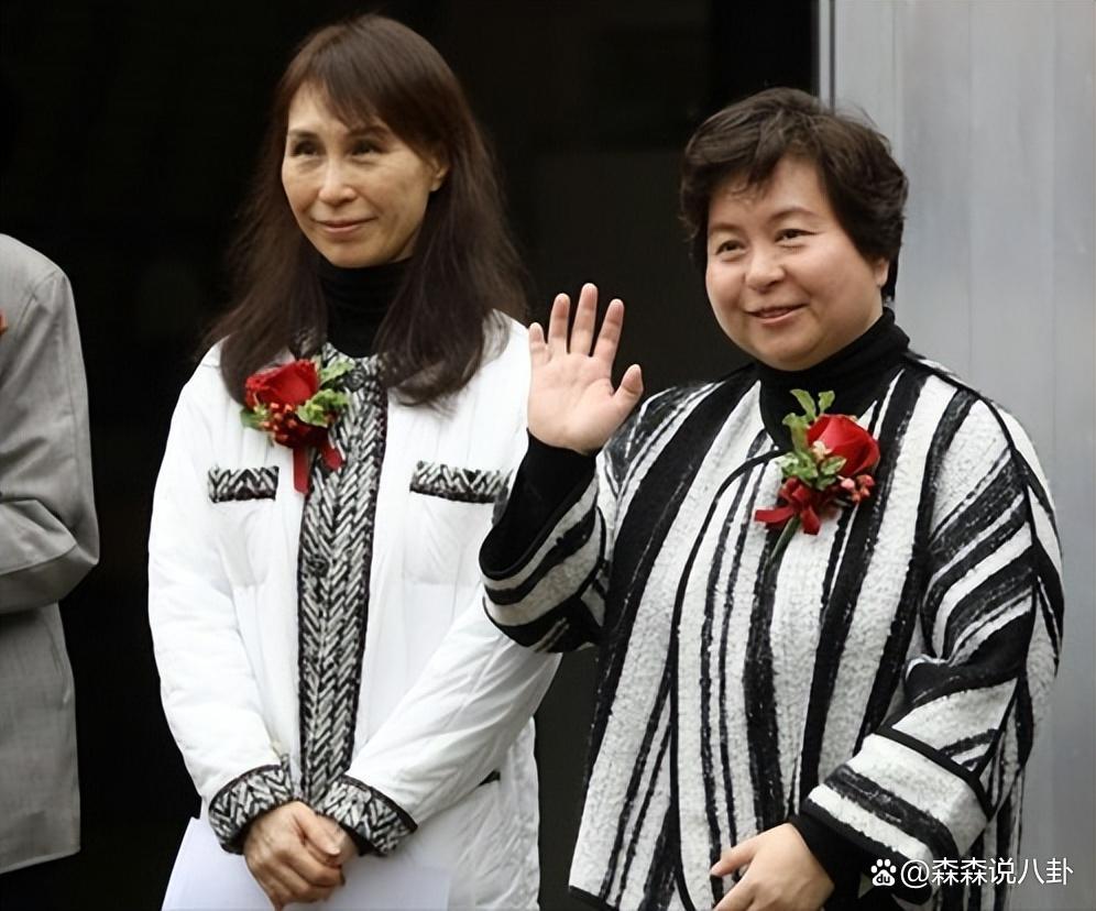何超蕸追思会，三太四太携四房子女出席，霍英东家族及四大豪门集体参与