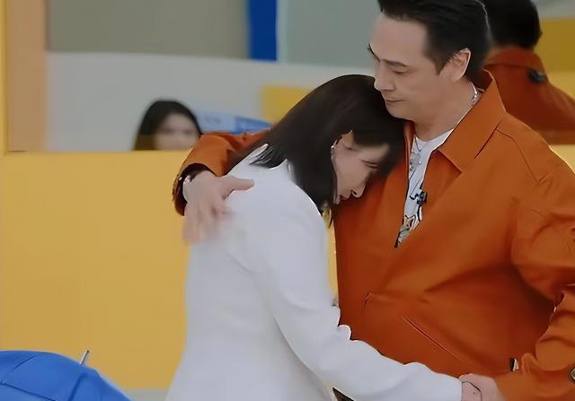 吴镇宇郝蕾同台飙戏，沉浸式演绎偏执爱恋，分寸拿捏惹网友热议！