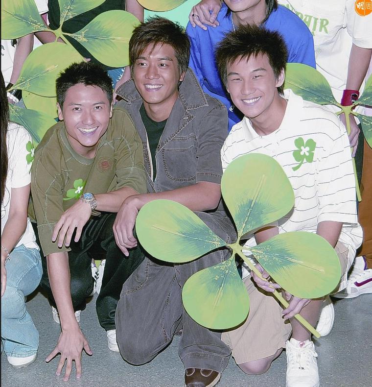 TVB男星宣布离巢！坦言纠结两个多月！曾被星探挖掘拍剧，英皇歌唱大赛获冠军！