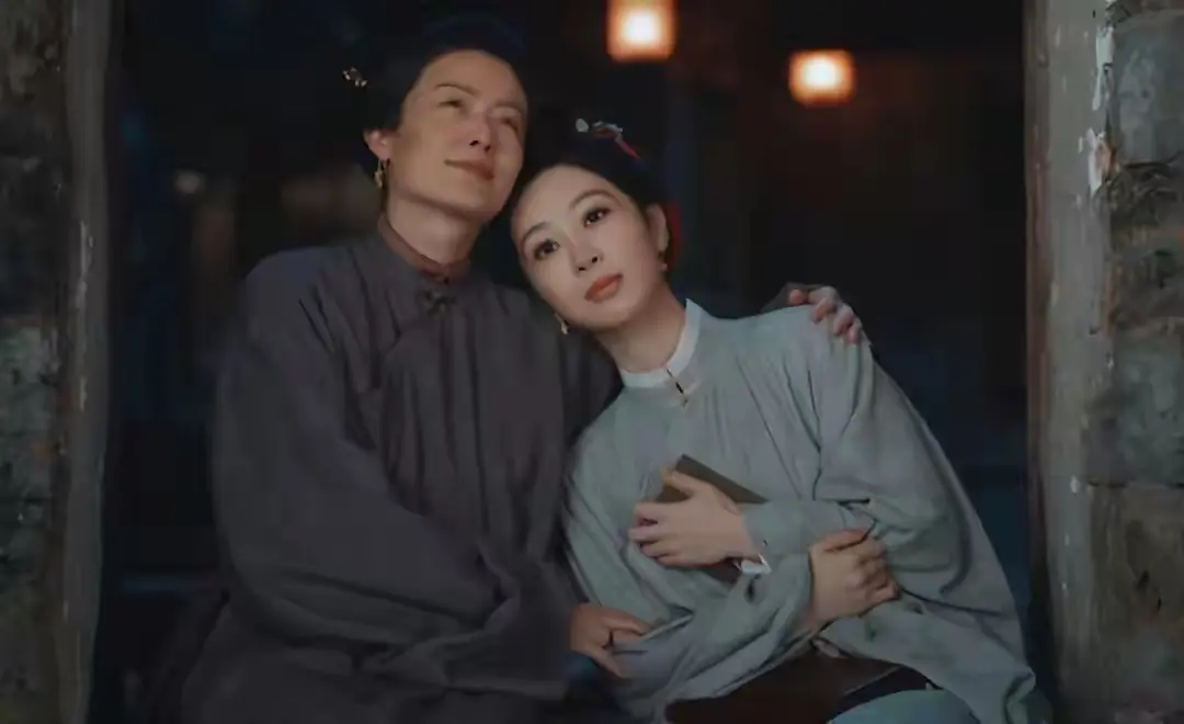 《家业》开播，56岁男配一记眼神杀，扯下了多少流量的遮羞布