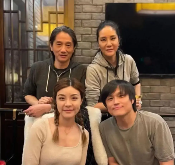 57岁陈娟红近况曝光! 嫁摇滚歌手24年没生孩子，如今尽情享受丁克生活