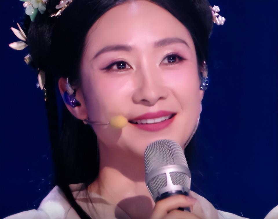 《乘风2026》三公直播：什么叫诚意，什么叫敷衍，明显的很咧