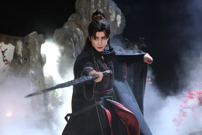 《错世录》横店正式开机，敖瑞鹏张淼怡携手演绎宿命仙侠