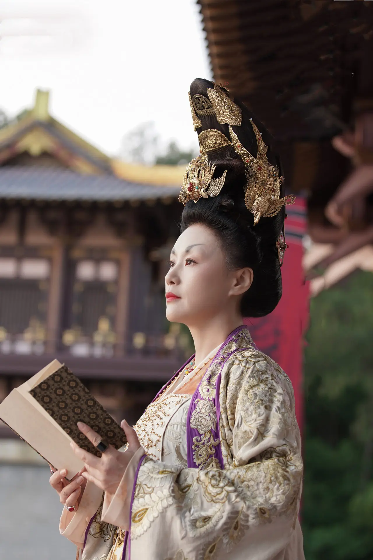 《大唐迷雾》：冯绍峰版狄仁杰来了，悬疑片被拍得如此惊悚诡异