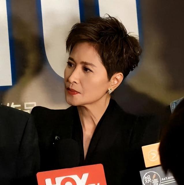 没想到! 分手26年，前女友已成他高攀不起的存在