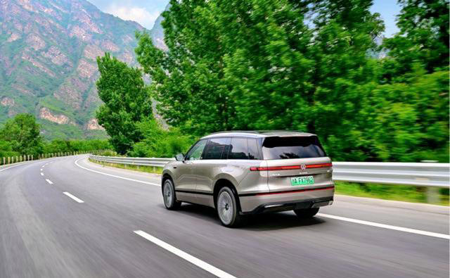 大众全新家用SUV，29.98万起，车长超5.2米，续航能跑1651km，强