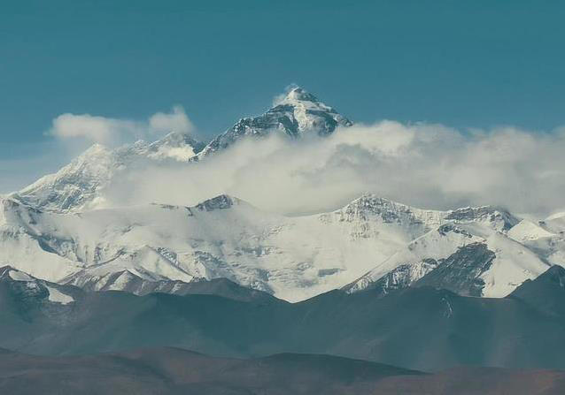 地球山高被重力严格锁死在1万米 珠峰曾超高3000米后坍塌