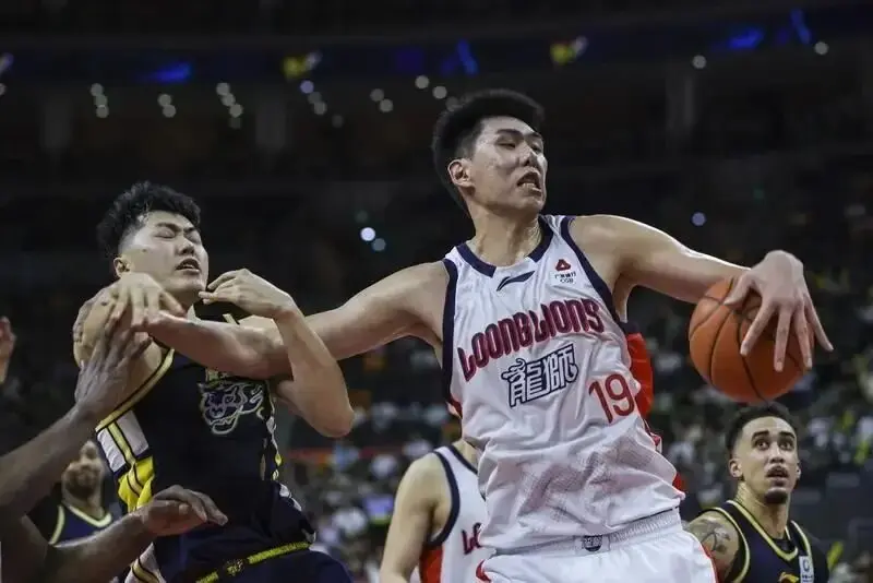 马刺发来试训邀请! 提前恭喜徐昕，他登陆NBA的机会真的要来了