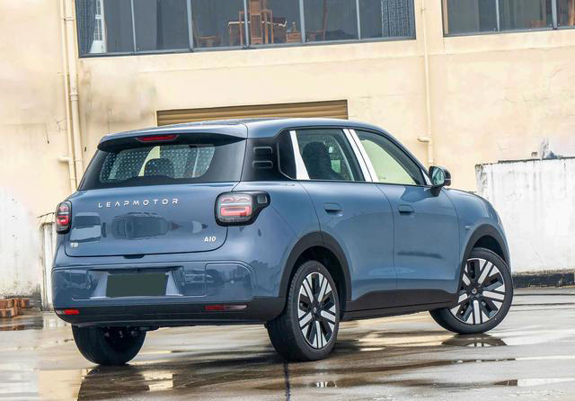 油车推沟里？6.58万纯电SUV，403km续航+2605mm轴距+30分钟快充