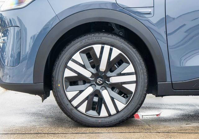 油车推沟里？6.58万纯电SUV，403km续航+2605mm轴距+30分钟快充