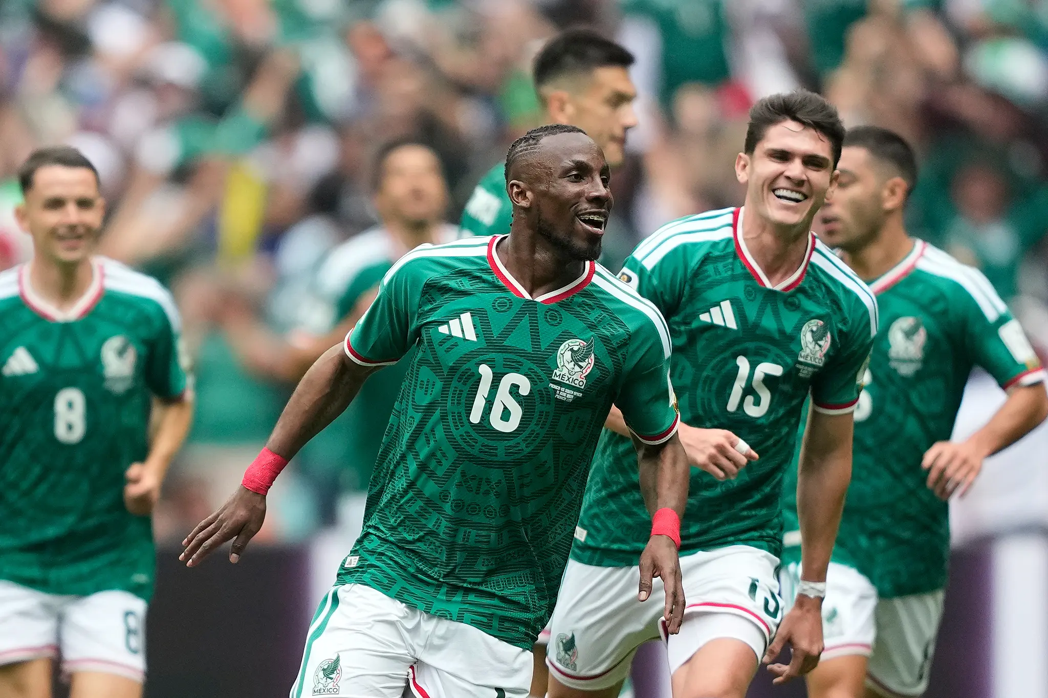 2-0! 2-1! 世界杯第1日结束 单场3红+首次逆转 明晨美国登场