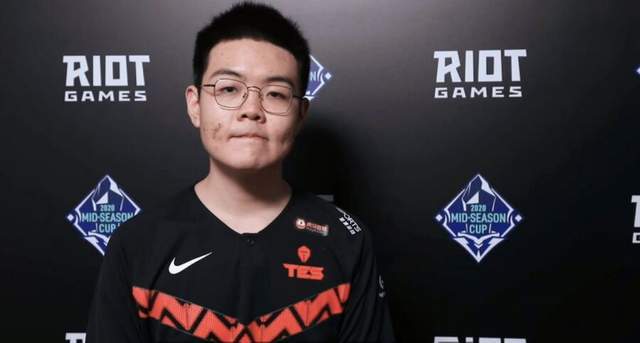 刘青松谈369休赛内幕，还透露light已离开LPL