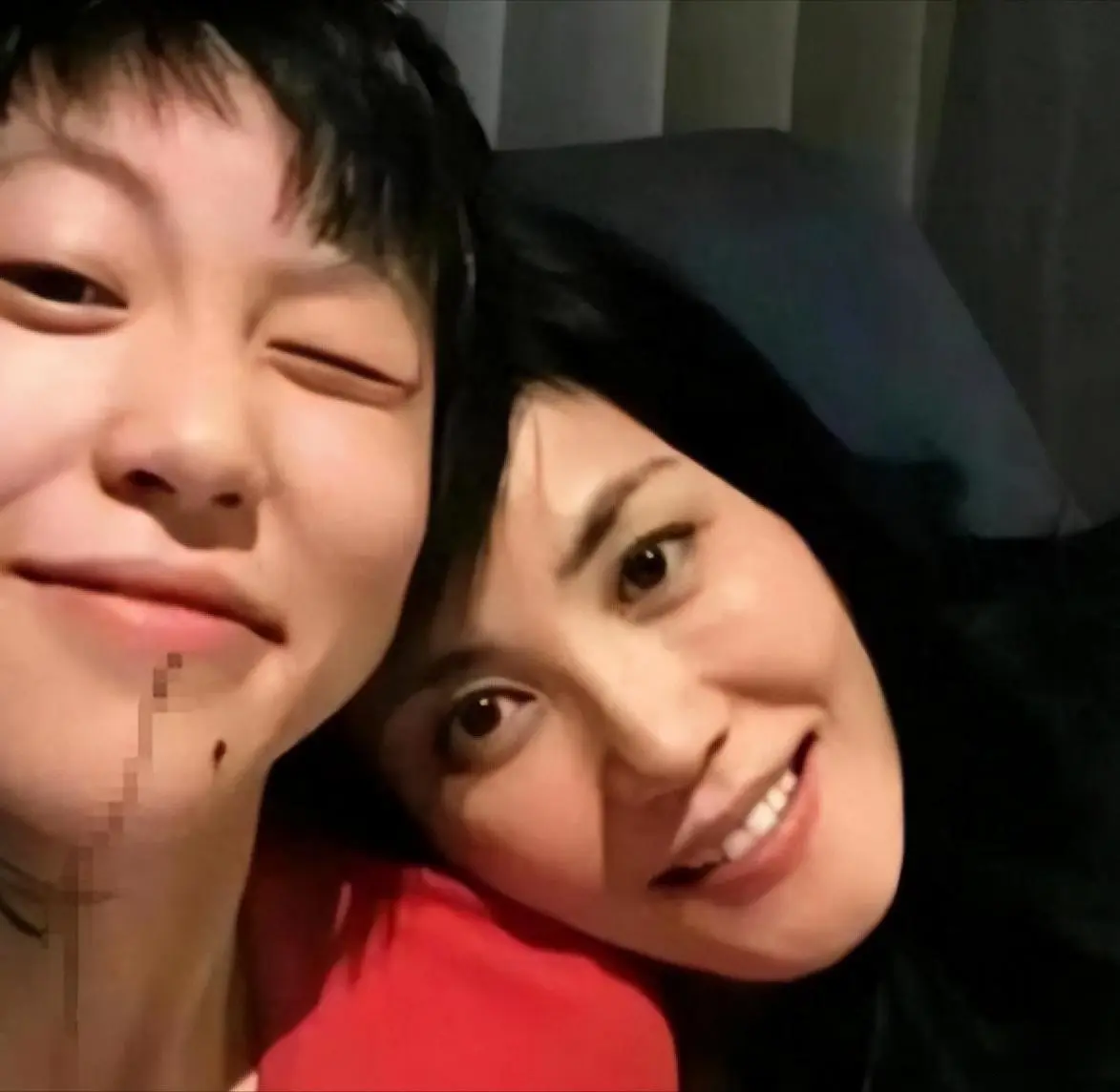 窦靖童《歌手》刚结束就被骂!10小时内举动惹众怒，王菲也兜不住