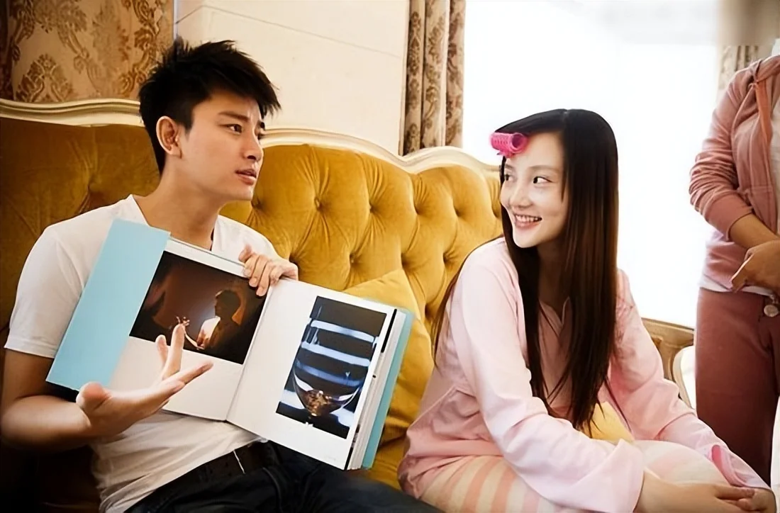 离婚6年，李小璐深夜坦言心声，只字不提贾乃亮，句句都是贾乃亮