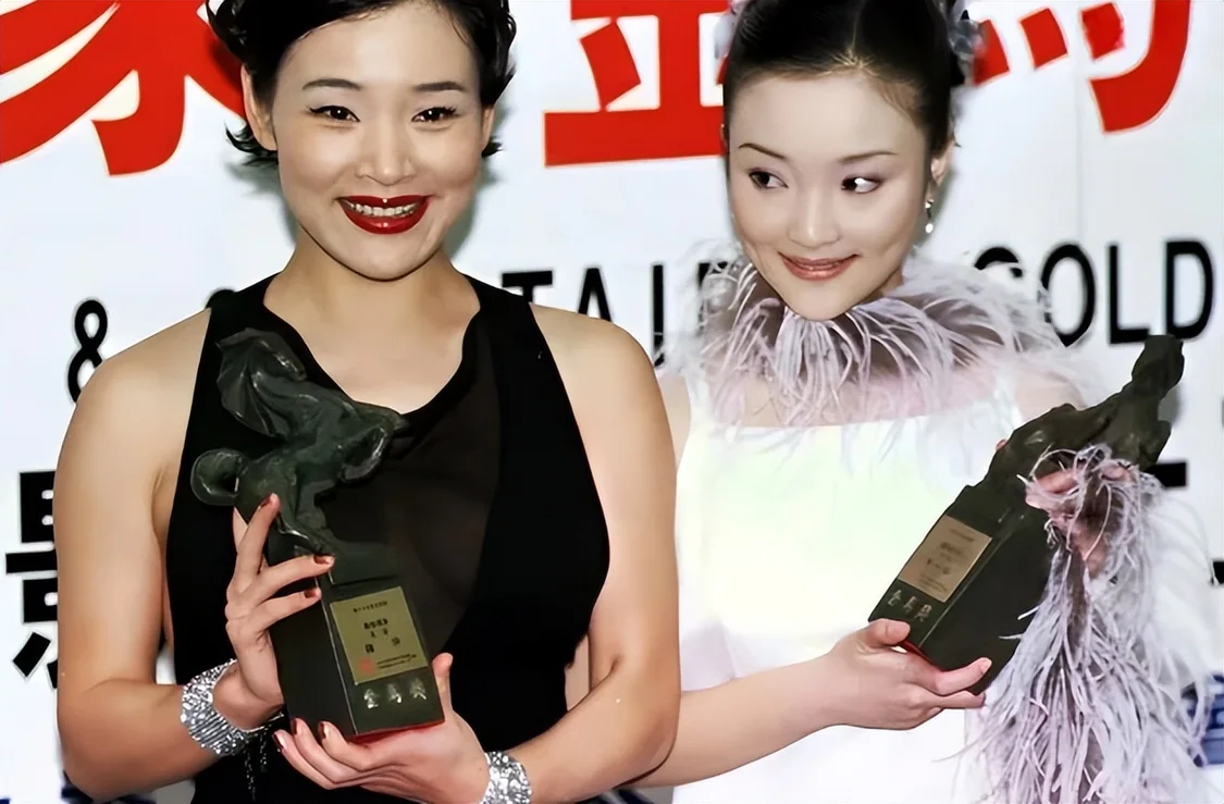 离婚6年，李小璐深夜坦言心声，只字不提贾乃亮，句句都是贾乃亮