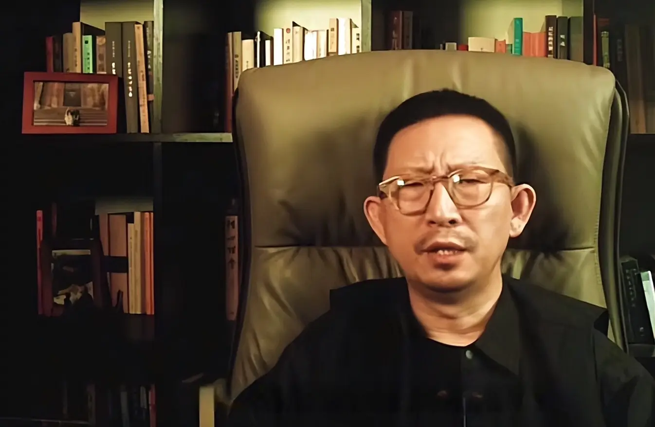 《歌手》最大的谎言：丁太升说齐豫该走，导演组却在背后数钱偷笑