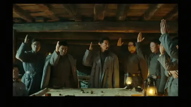 《四渡》点映口碑炸裂，刘烨于适演技获赞，暑期10亿大片要来了