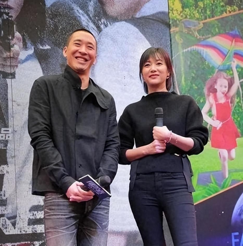 秘密生子真相大白，徐静蕾近况曝光，难怪定居美国，不与王朔联系