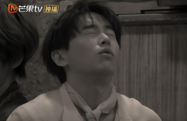 密逃8暴露明星真实性格！张真源搞笑，彭昱畅真实，周笔畅有担当