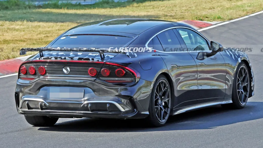 梅赛德斯-AMG GT四门跑车全新高性能版谍照曝光