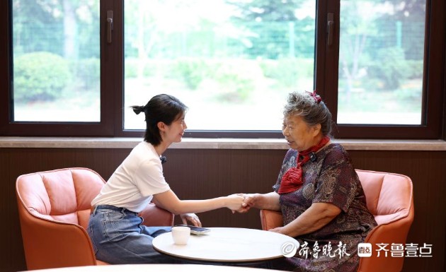 “船老大，谢谢你!” 难忘渡海救命情，东纵后人十年执着寻恩人