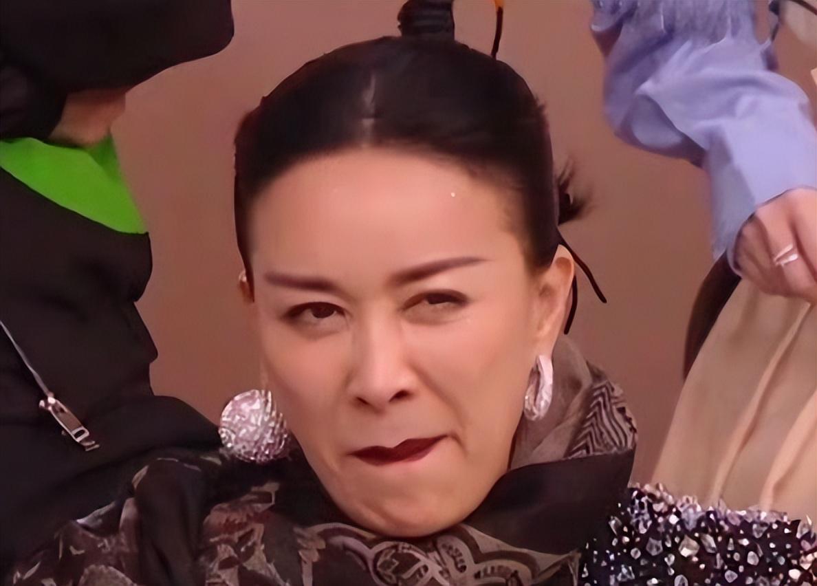 笑不活了！如果你不开心，就去看看那英吐槽冉莹颖败家的网友评论吧，快笑趴了