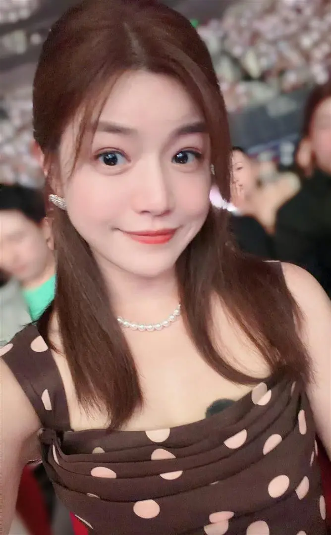 大喊别唱了我会哭！陈妍希深夜发文，心境变化一目了然