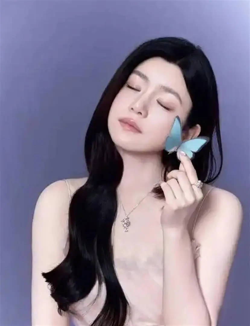 大喊别唱了我会哭！陈妍希深夜发文，心境变化一目了然