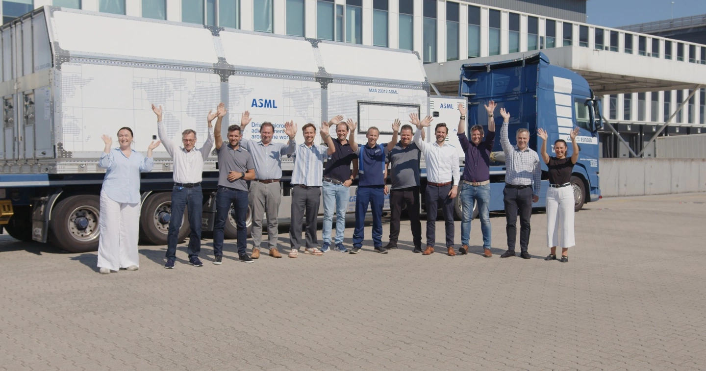 ASML High NA EUV 光刻机首批组件抵达奥尔巴尼纳米技术综合体