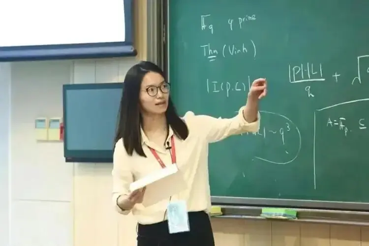 科学家颜宁：我勉强算人才，王虹才是天才