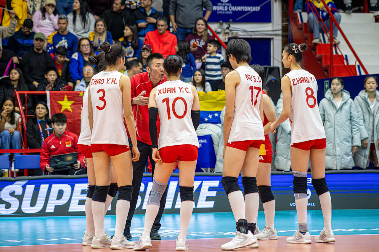 3-0! 中国女排三连胜 拦网15-2碾压 U17世锦赛各队排名公布