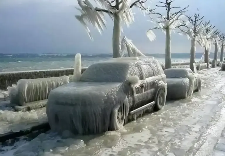 最低气温可达﹣71.2℃，比北极还冷的村庄，为何村民还不搬走？