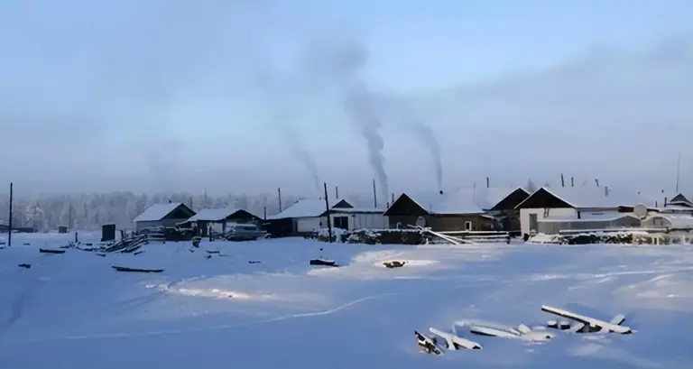 最低气温可达﹣71.2℃，比北极还冷的村庄，为何村民还不搬走？