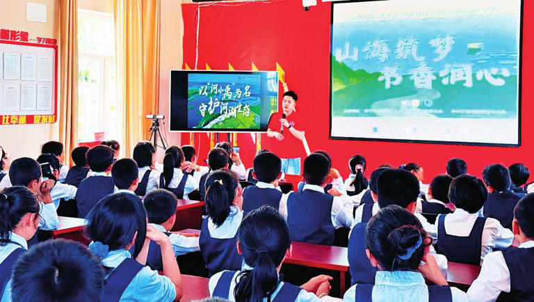 多彩假期 快乐成长