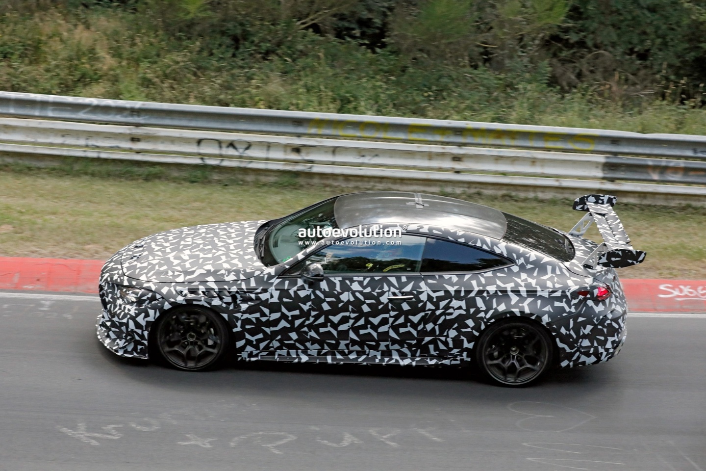 AMG 最强 CLE Coupe 车型：2028 款奔驰CLE 63 Mythos 路测图曝光