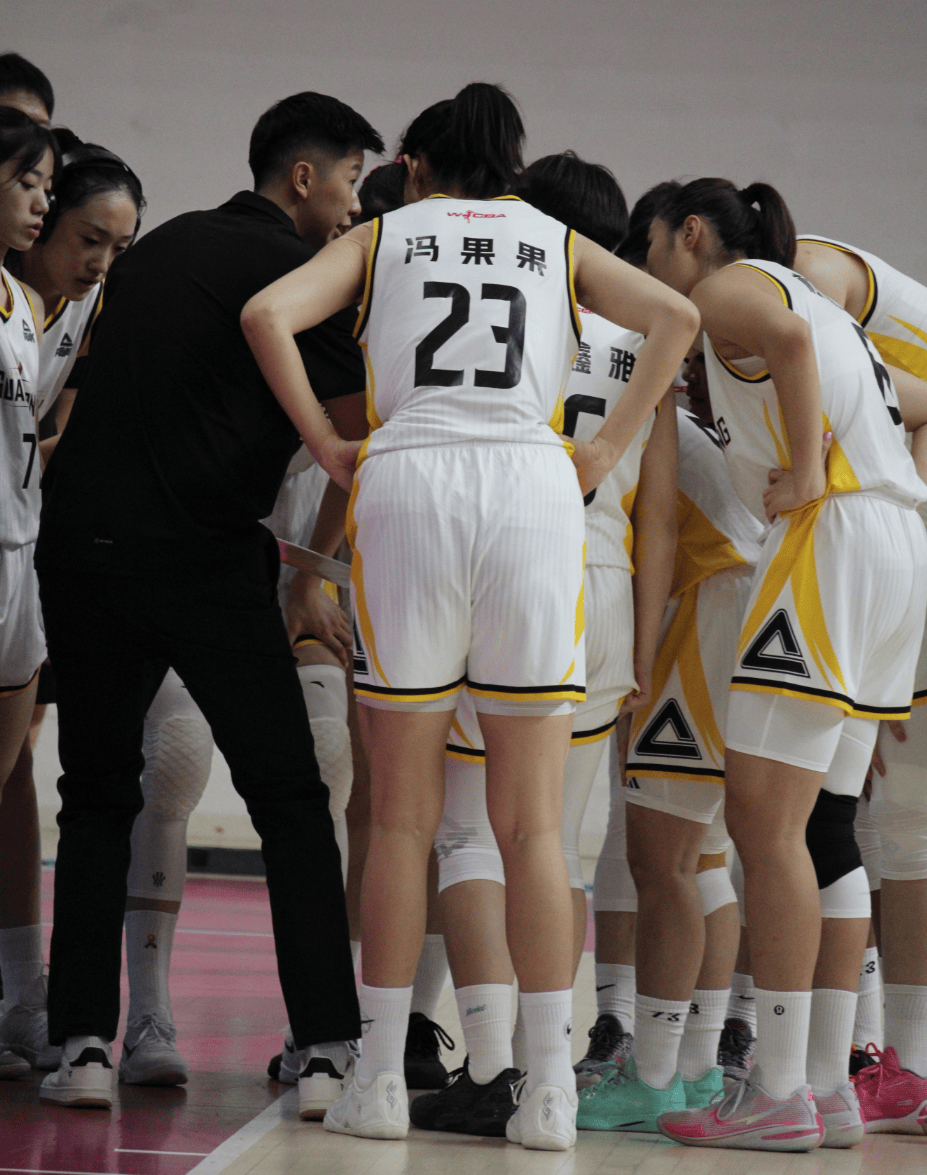 全国女篮锦标赛第二日综述：河南两连胜，山西战胜上海交大