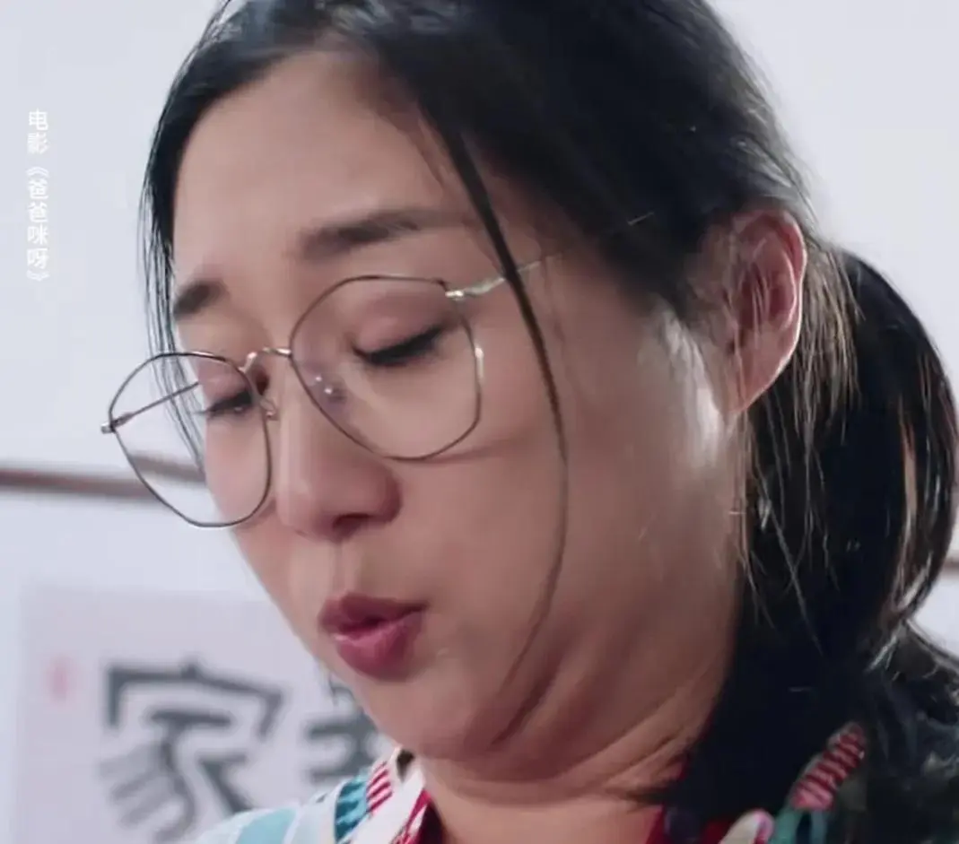 傅首尔惨败《牛来》！新片首日卖3千元，投资五千万，不到300人想看
